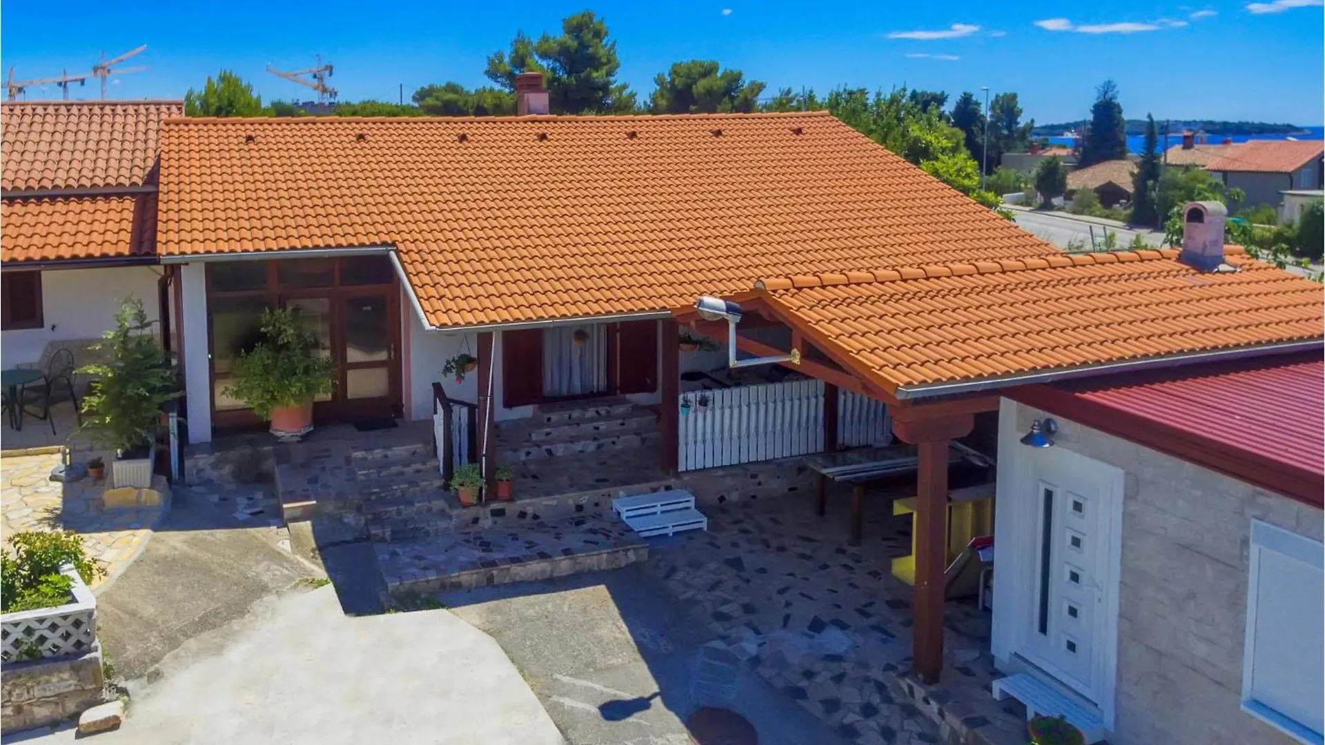 Stunning Apartment In Pula With Kitchen Chorvatsko